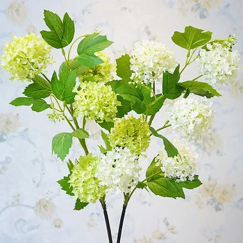 Луксозни 5 гола на снежната топка Хортензия буйна клонка бял декор изкуствени копринени цветя със зелен лист за декорация на дома